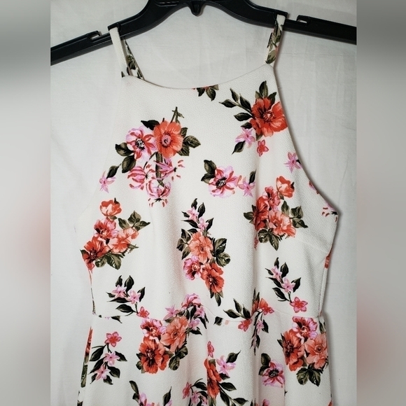 Almost Famous Off White Floral Spagetti Strap Dress Sz XL - Picture 2 of 10